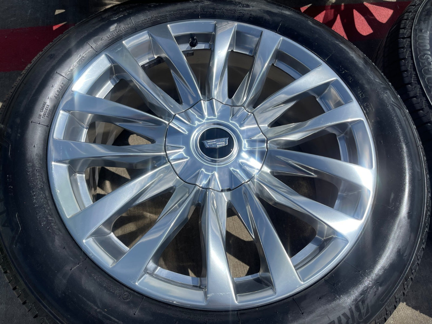 22" Cadillac Escalade Platinum OEM wheels rims 95026 4873 tires SET NEW