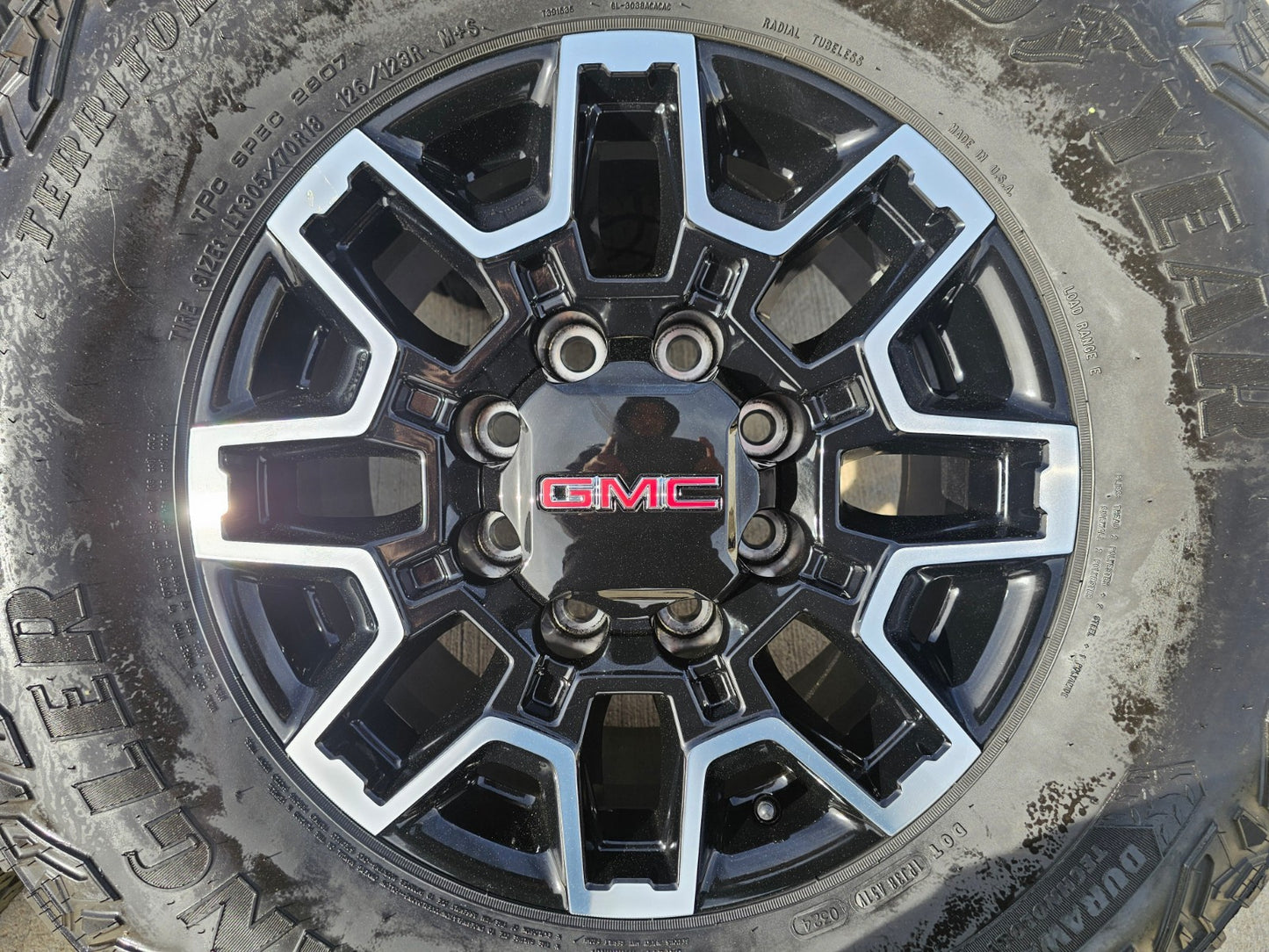 18" GMC Sierra AT4X Chevy Trail Boss 2500 OEM 14136 wheels rims GOODYEAR 35"