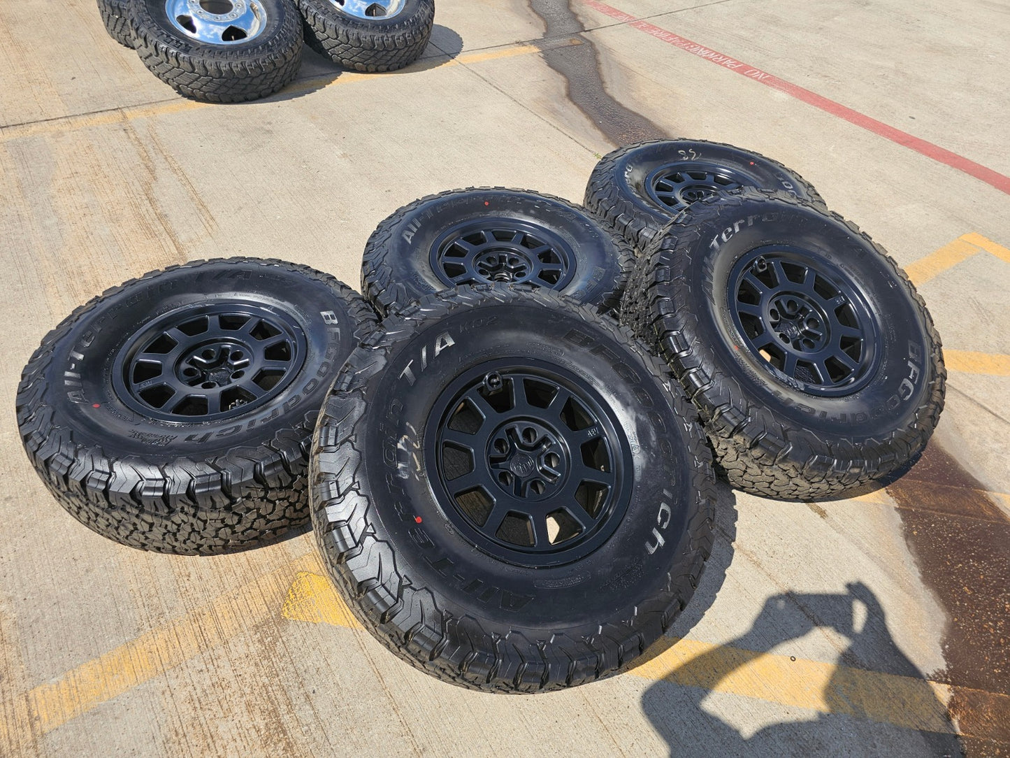 (5) 17" AEV Jeep Wrangler Rubicon OEM Salta wheels rims Gladiator BFG 37" NEW