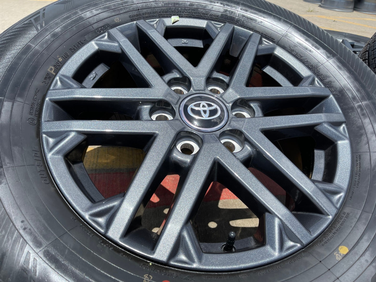 18" Toyota Tundra TRD OEM wheels rims 75281 Sequoia LX600 2025 2026 NEW