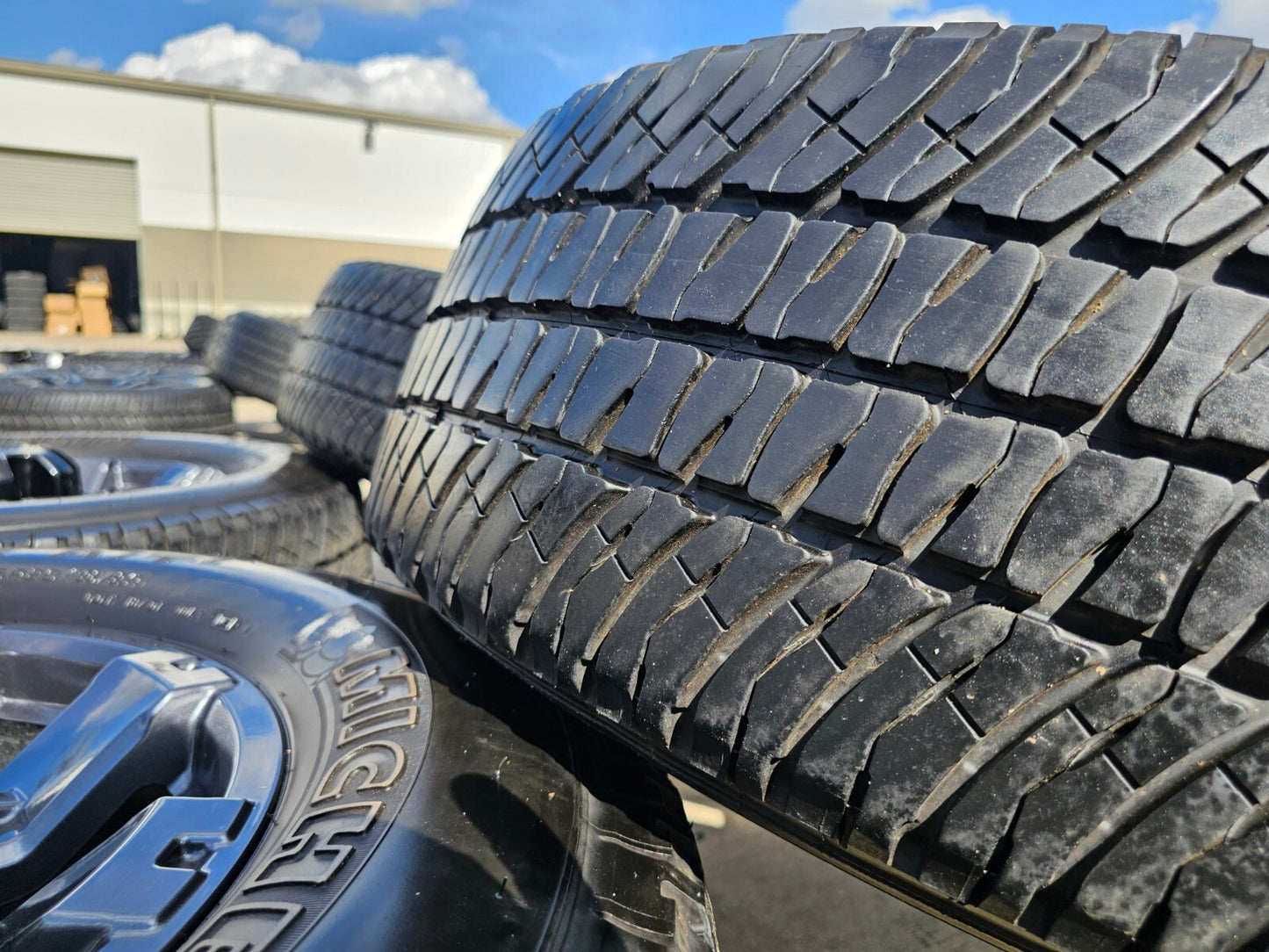 20" Ford F-250 F-350 OEM gray Lariat 10485 10296 wheels rims MICHELIN