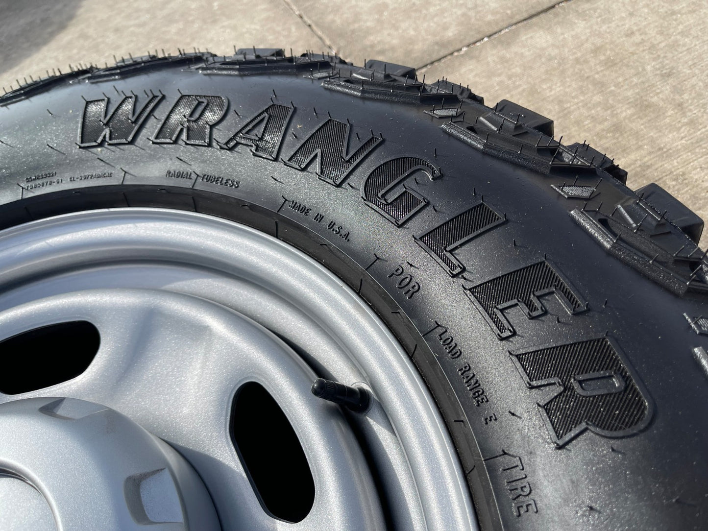 17" Ford F-250 F-350 OEM 3828 wheels rims tires GOODYEAR TERRITORY R/T 33" NEW