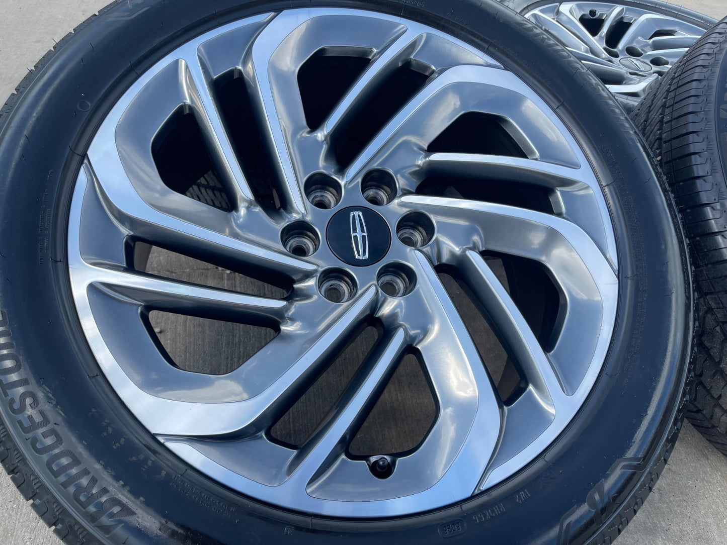 22" Lincoln Navigator OEM 94225 rims wheels BLACK LABEL BRIDGESTONE SET NEW