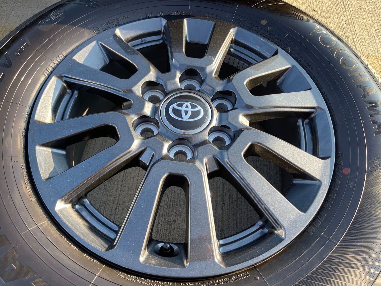 18" Land Cruiser Tundra Sequoia 4Runner GX550 OEM 95953 wheels rims 2026 NEW