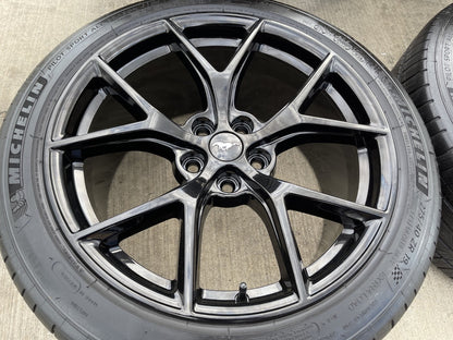 19" Ford Mustang GT Track Pack OEM 10277 10363 wheels rims tires MICHELIN