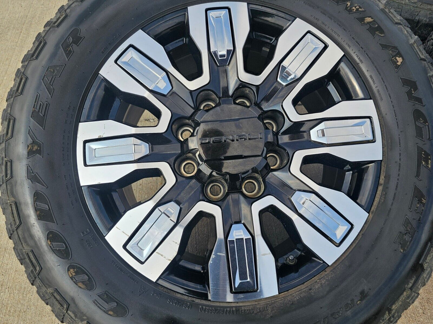 20" GMC Sierra DENALI ULTIMATE 2500 3500 OEM wheels rims 5958 Chevy
