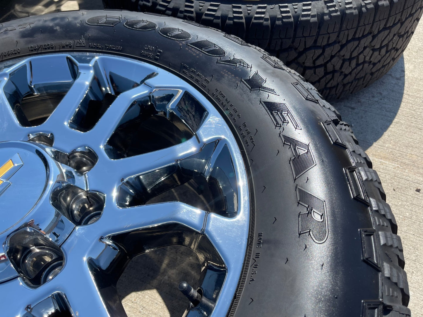 20" Chevy Silverado HIGH COUNTRY GMC Sierra AT4 2500 OEM 95685 wheels RIMS ONLY