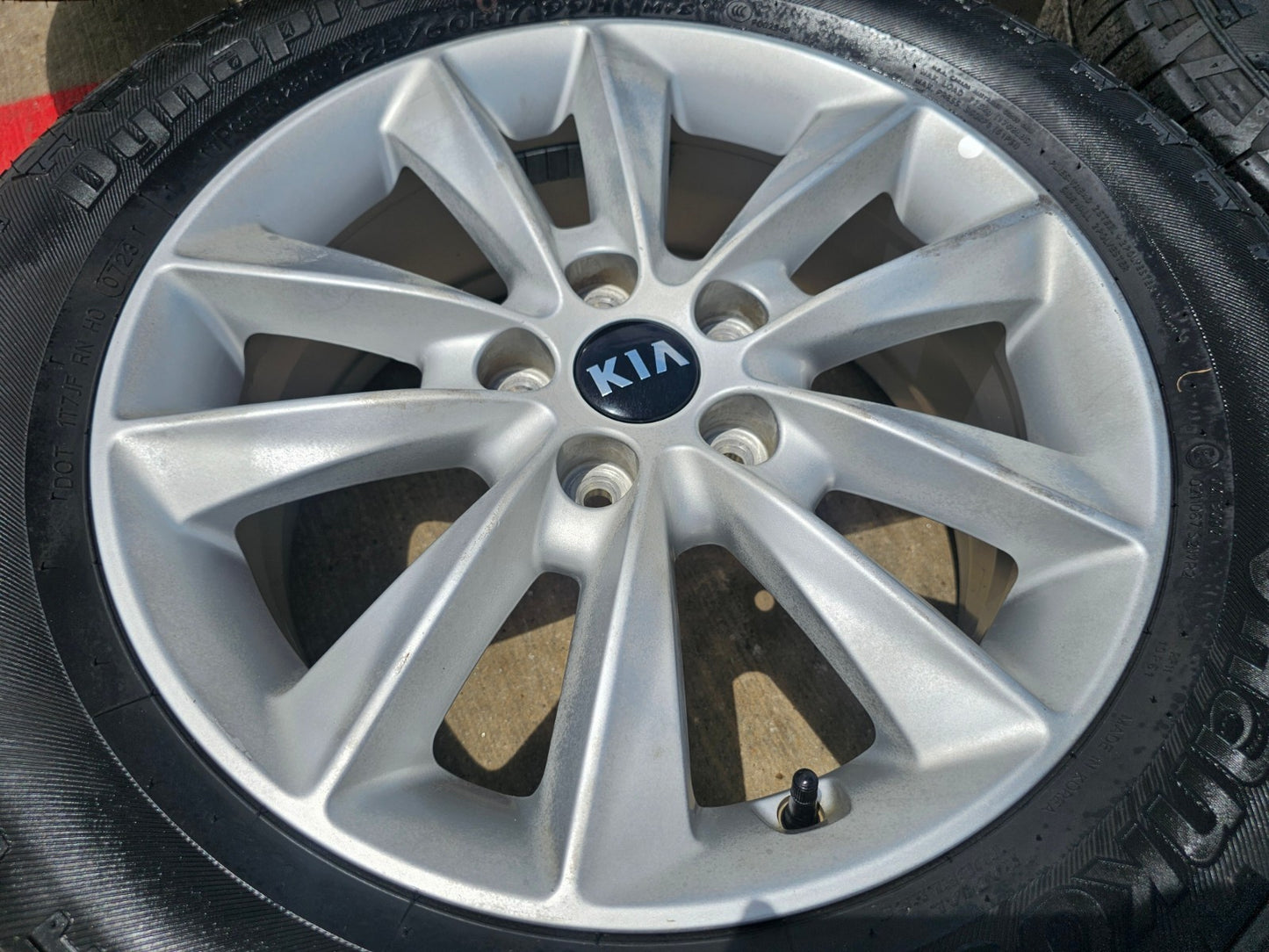 17" Kia Sorento Sedona Sportage Carnival OEM wheels rims 74782 SET tires