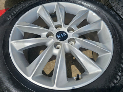 17" Kia Sorento Sedona Sportage Carnival OEM wheels rims 74782 SET tires