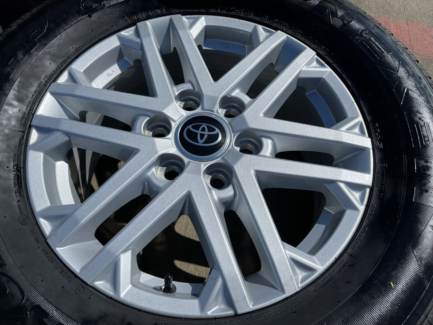 18" Toyota Tundra Sequoia OEM wheels rims 75281 LX600 2022 2024 2025 2026 NEXEN