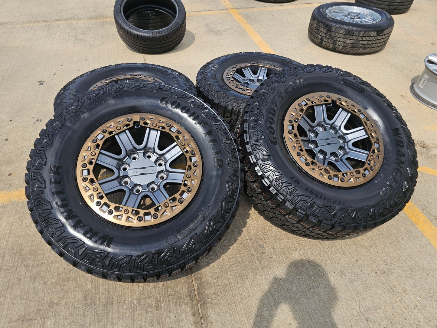 18" Hummer Grazen beadlock EV HEV 2500 OEM wheels rims 2024 2025 2026 2027 NEW