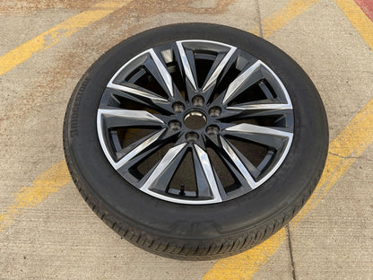 (1) 22" Cadillac Escalade OEM Platinum 4869 95028 wheel rim 2023 2024 2025 2026