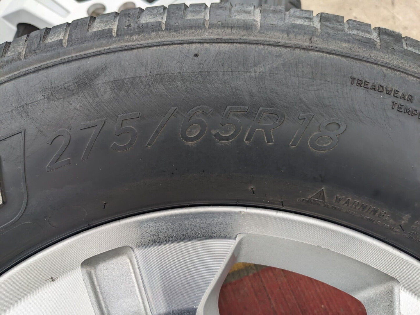 18" Chevy Tahoe Suburban Z71 OEM 5647 5753 wheels tires Silverado 1500