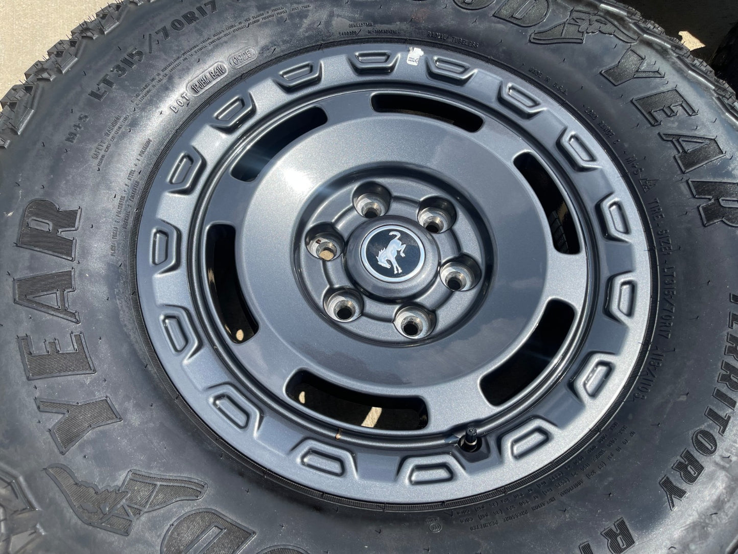 17" Ford Bronco HERITAGE SASQUATCH wheels rims 10464 GOODYEAR A/T 35" NEW