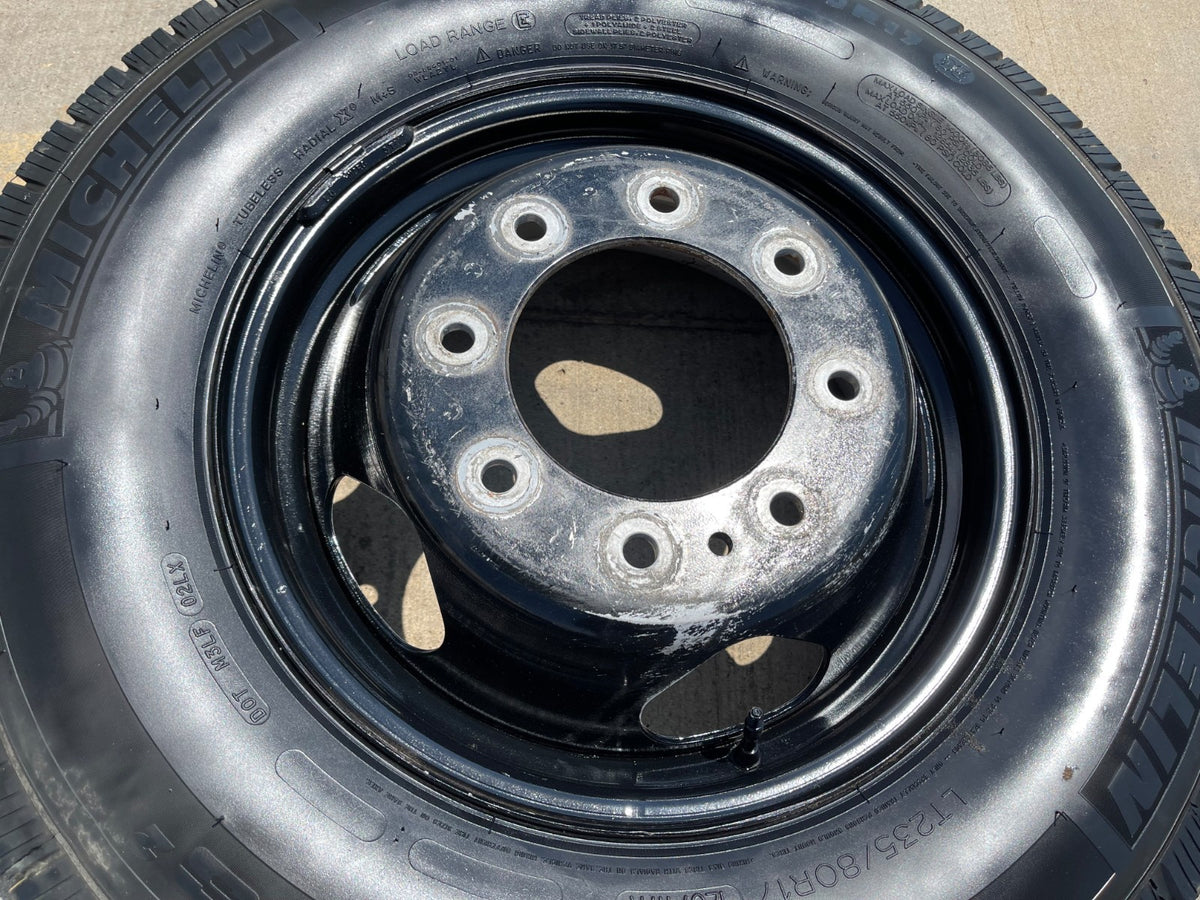 (1) 17" Chevy Silverado GMC Sierra 3500 Dually rim wheel OEM 8094 SINGLE