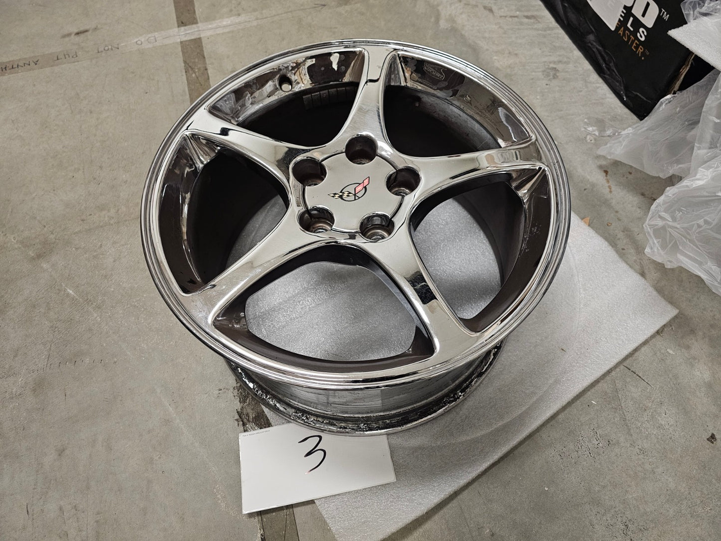 18" 18x9.5 Chevy Corvette OEM chrome rim wheel 5105 5104 2003 2004 2005 REAR