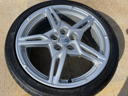 19" Chevy Corvette C8 OEM wheel rim 14007 96704 FRONT 2023 2024 2025 2026 NEW