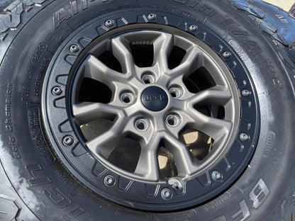 17" Jeep Wrangler 392 Gladiator Rubicon OEM BEADLOCK wheels rims SET 9304 95240