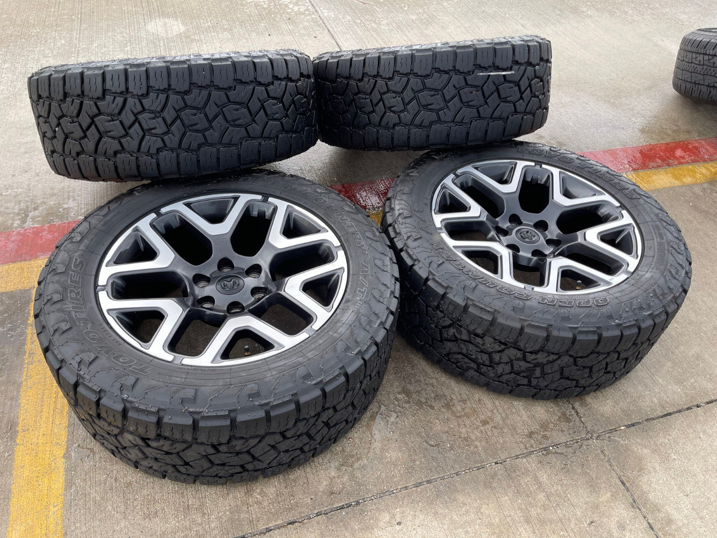 20" Dodge Ram 1500 OEM 94059 Laramie wheels rims 68583860AA TOYO A/T3