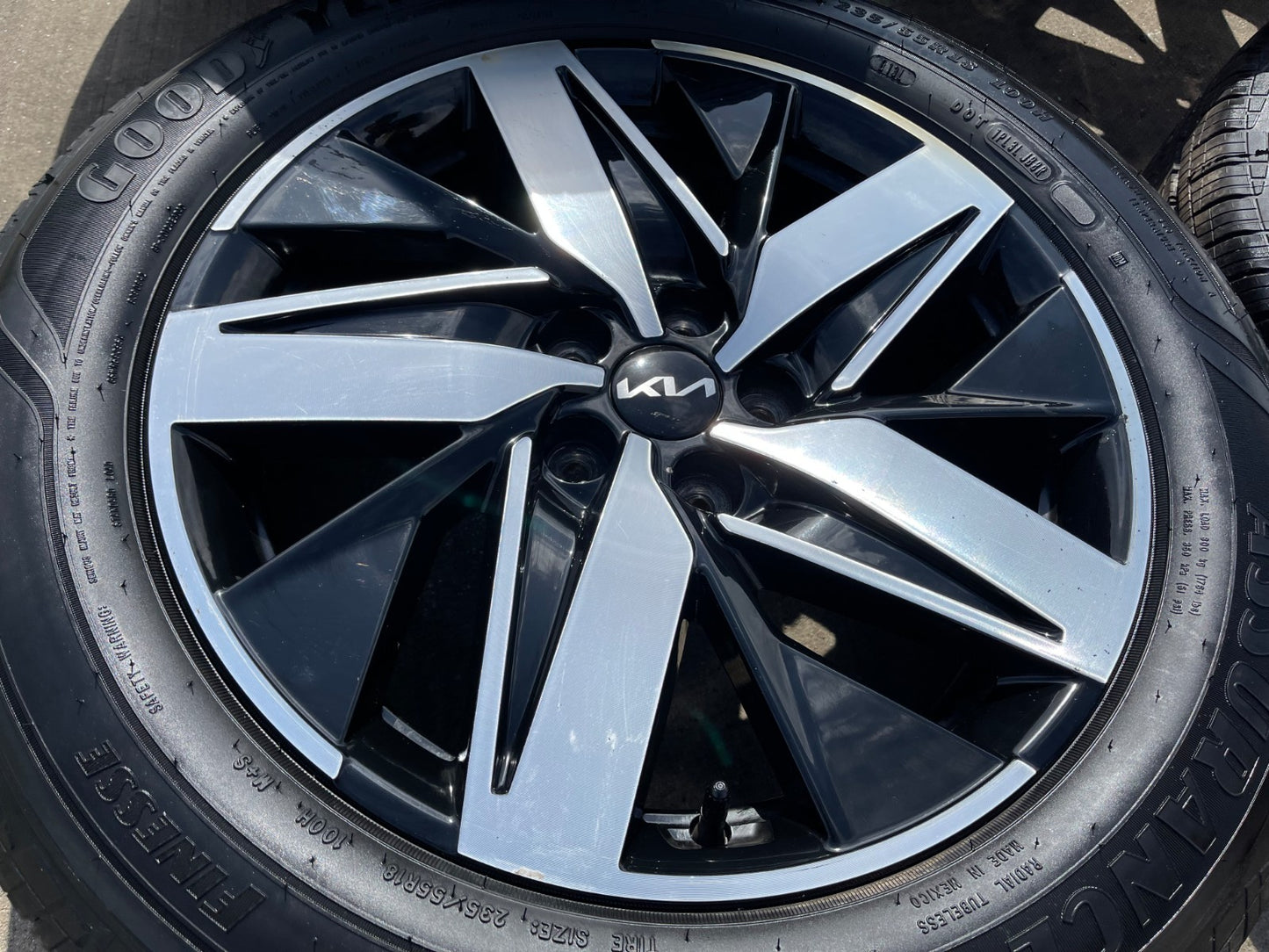 18" Kia Sorento OEM wheels rims 70736 Sportage Seltos K4 K5 Optima Carnival NEW