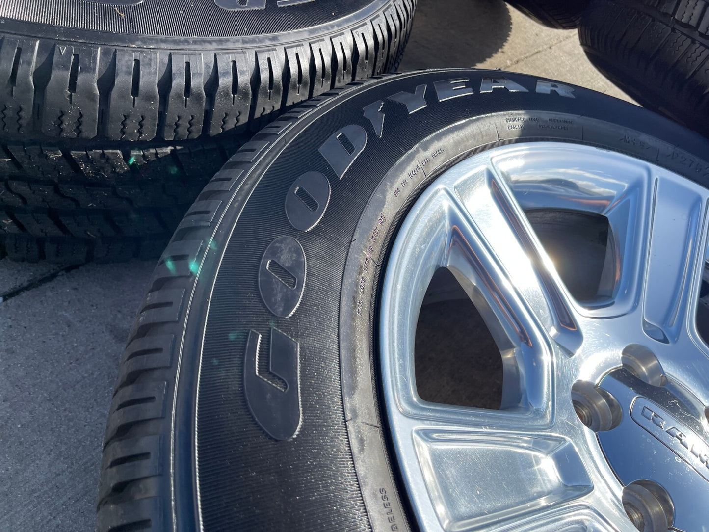 20" Dodge Ram 1500 OEM wheels rims 2561 2502 tires 2016 2017 2018 2019 2020 2021