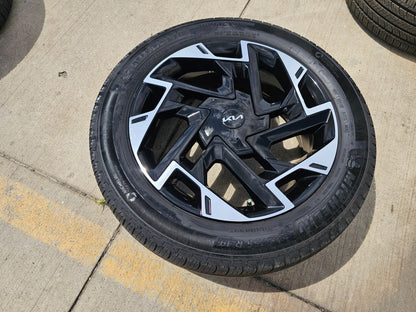 (1) 19" Kia Sportage Sorento Carnival OEM 74643 wheel rim spare 2024 2025 2026