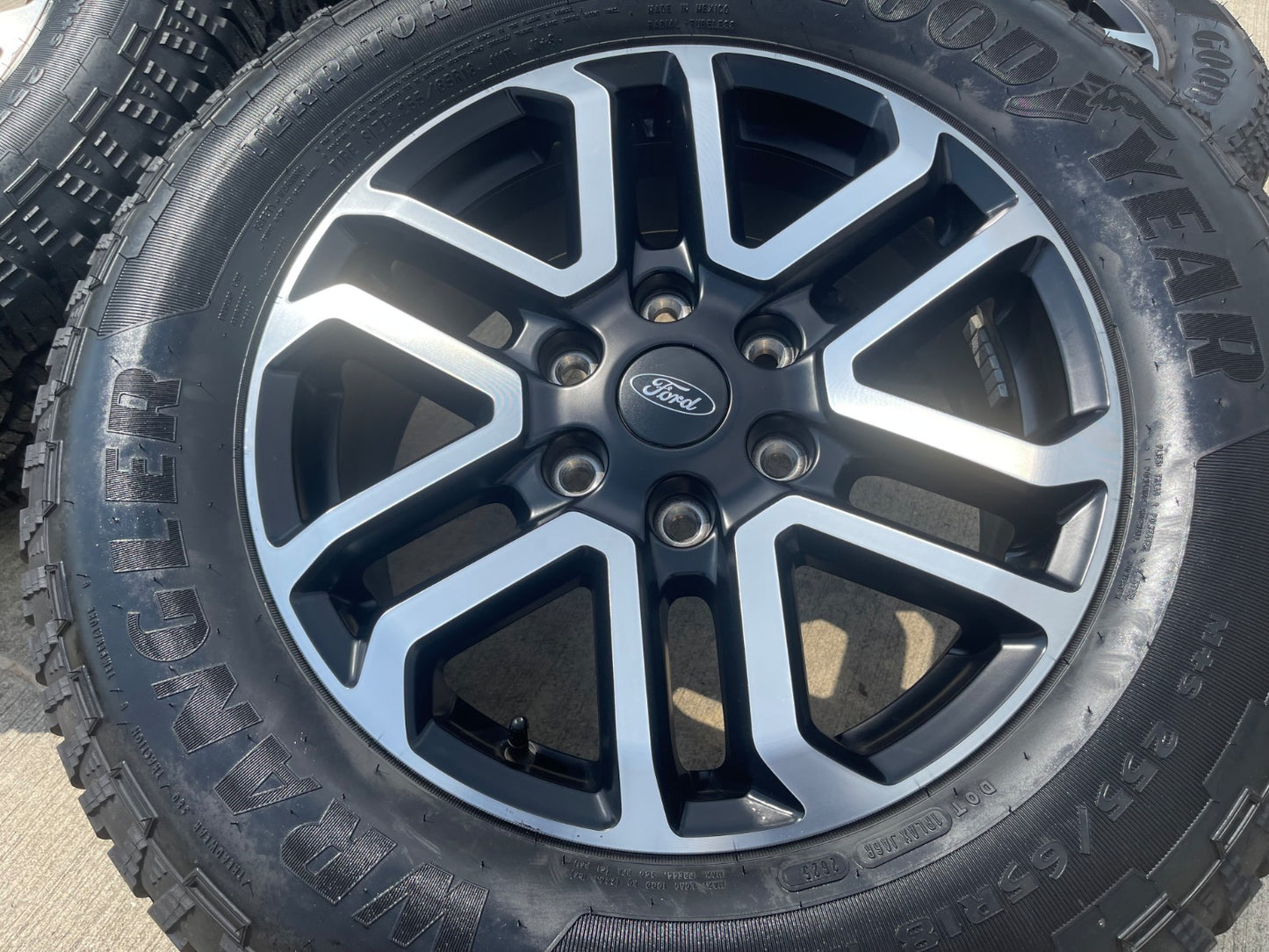 18" Ford Ranger Lariat OEM wheels rims 95856 10590 SET 2024 2025 2026 2027 NEW