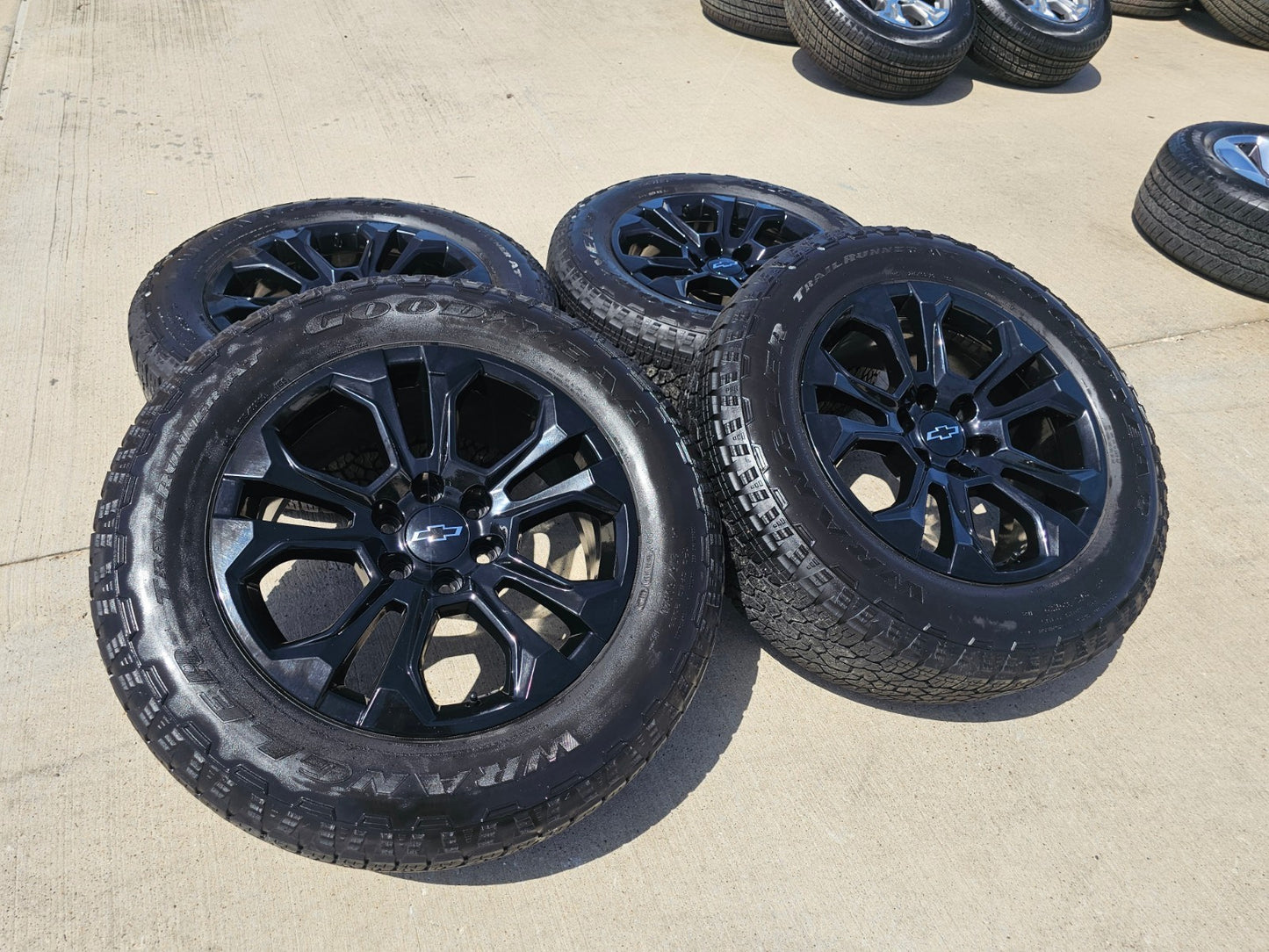 20" Chevy Tahoe Silverado OEM 14090 95417 wheels rims tires SET GOODYEAR A/T