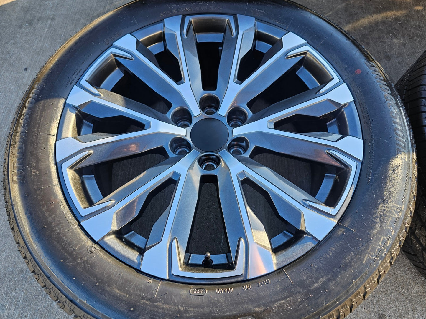 22" Chevy Tahoe Silverado Suburban OEM wheels rims 2023 2024 2025 2026 2027 NEW