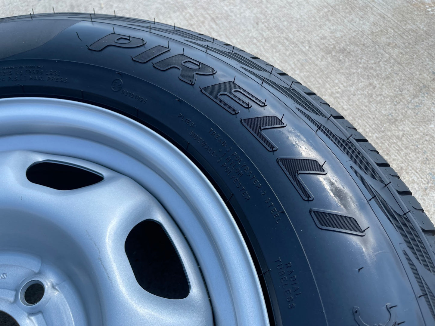 17" Ford F-150 OEM rim wheel 3857 tire steel 2024 2025 2026 2027 PIRELLI NEW