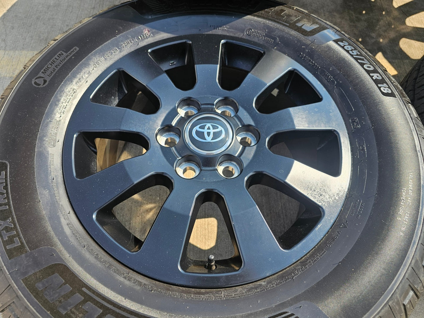 18" Toyota Land Cruiser OEM TRD black wheels rims 95952 Tundra Sequoia