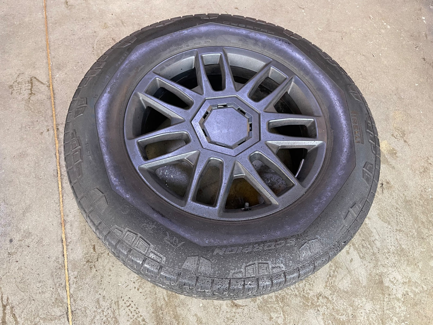 (1) 20" Tesla Cyber Truck OEM 94166 wheel rim 2024 2025 2026 2027 Cybertruck