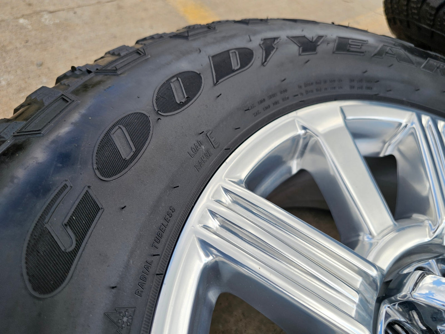 20" Ford F-250 F-350 Platinum OEM 10153 rims wheels 2020 2022 2025 2026 NICE