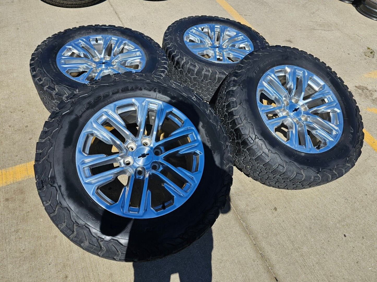 20" Chevy Tahoe Silverado GMC Yukon Sierra OEM 2120 14024 wheels rims BFG