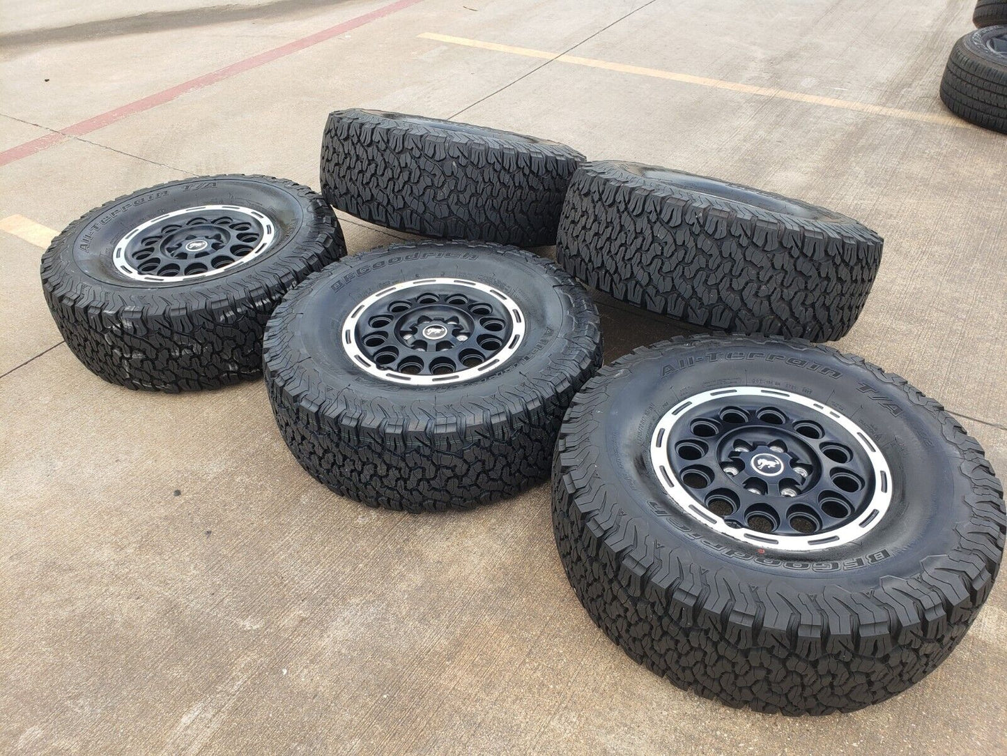17" Ford Bronco HERITAGE SASQUATCH wheels rims tires 35" BFG NEW