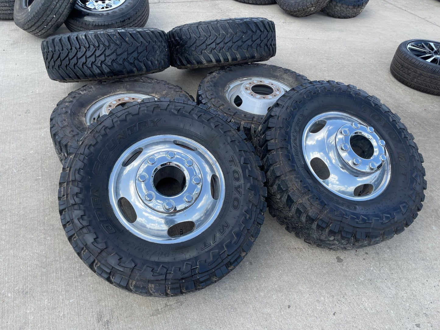 17" Ford F-350 Dually OEM 3618 3619 rims wheels SET tires TOYO M/T 33"