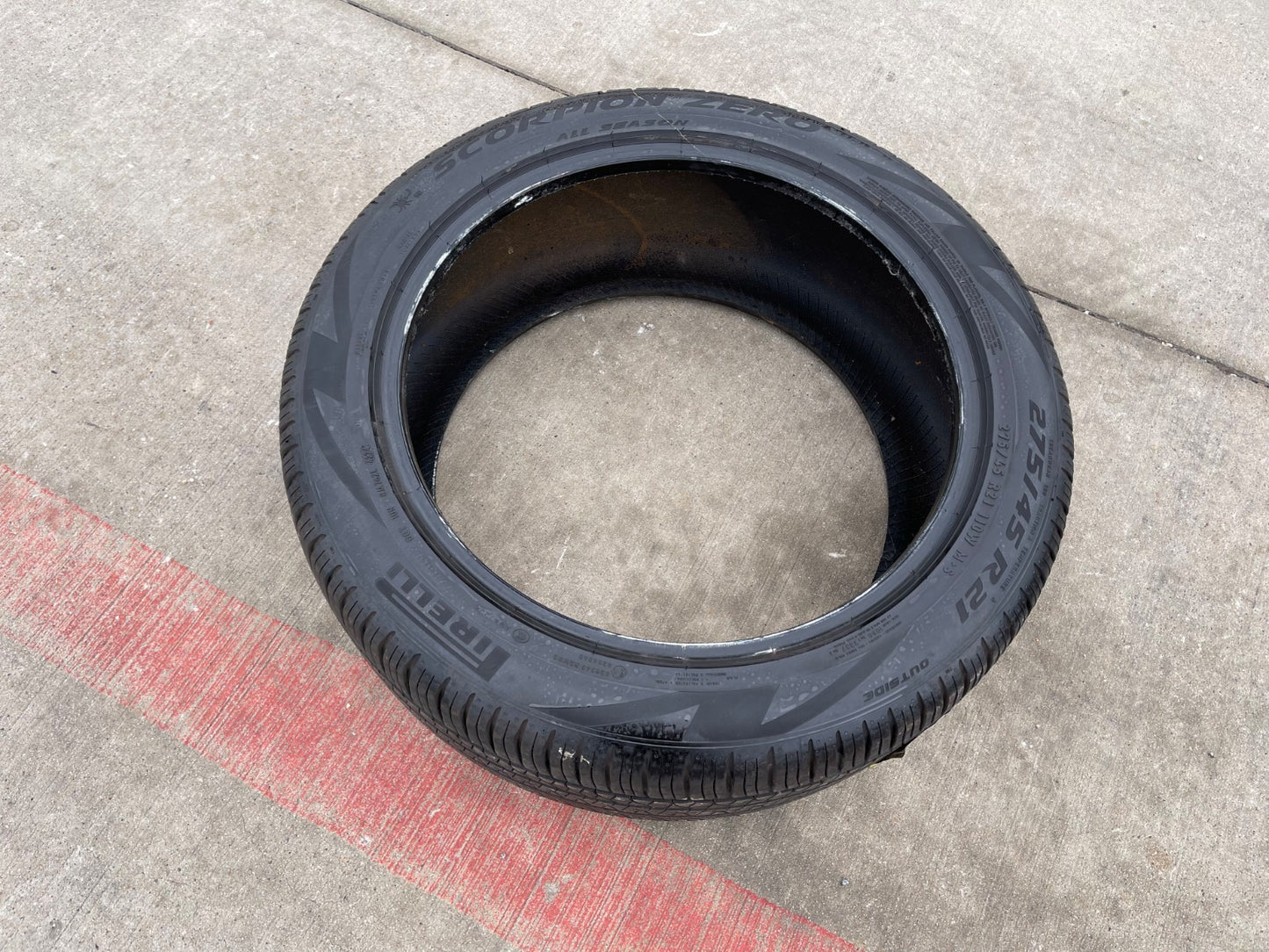 (1) 275/45/21 Pirelli P Zero A/S tire 110W M+S
