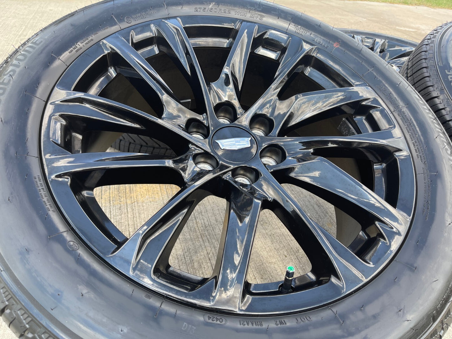 22" Cadillac Escalade black OEM 95027 wheels rims Chevy GMC 2024 2025 NEW
