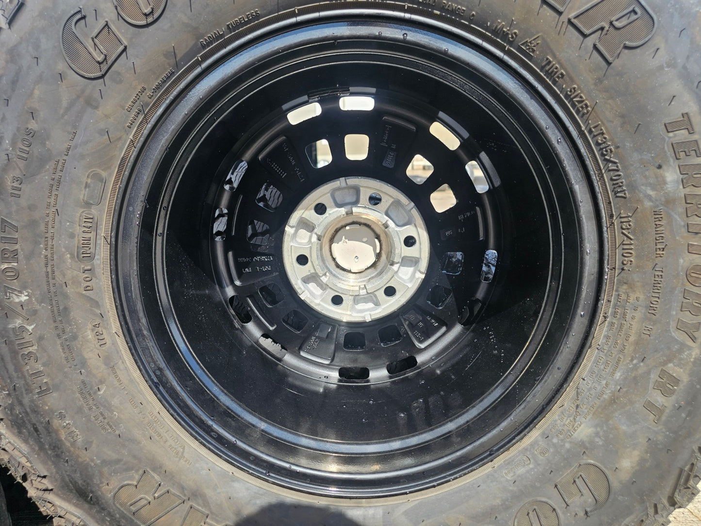 17" Ford Bronco HERITAGE SASQUATCH OEM 22025 wheels rims SET GOODYEAR A/T 35"
