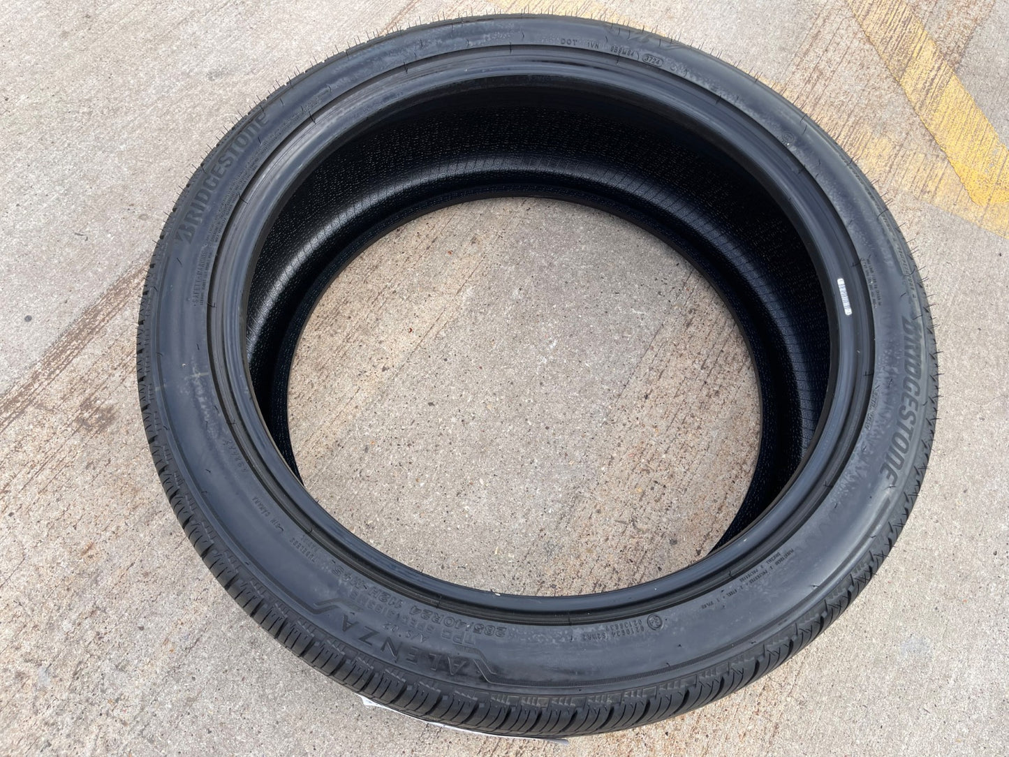 (4) 285/40/24 Bridgestone Dueler Alenza A/S02 tires 285/40r24 TAKE OFFS NEW