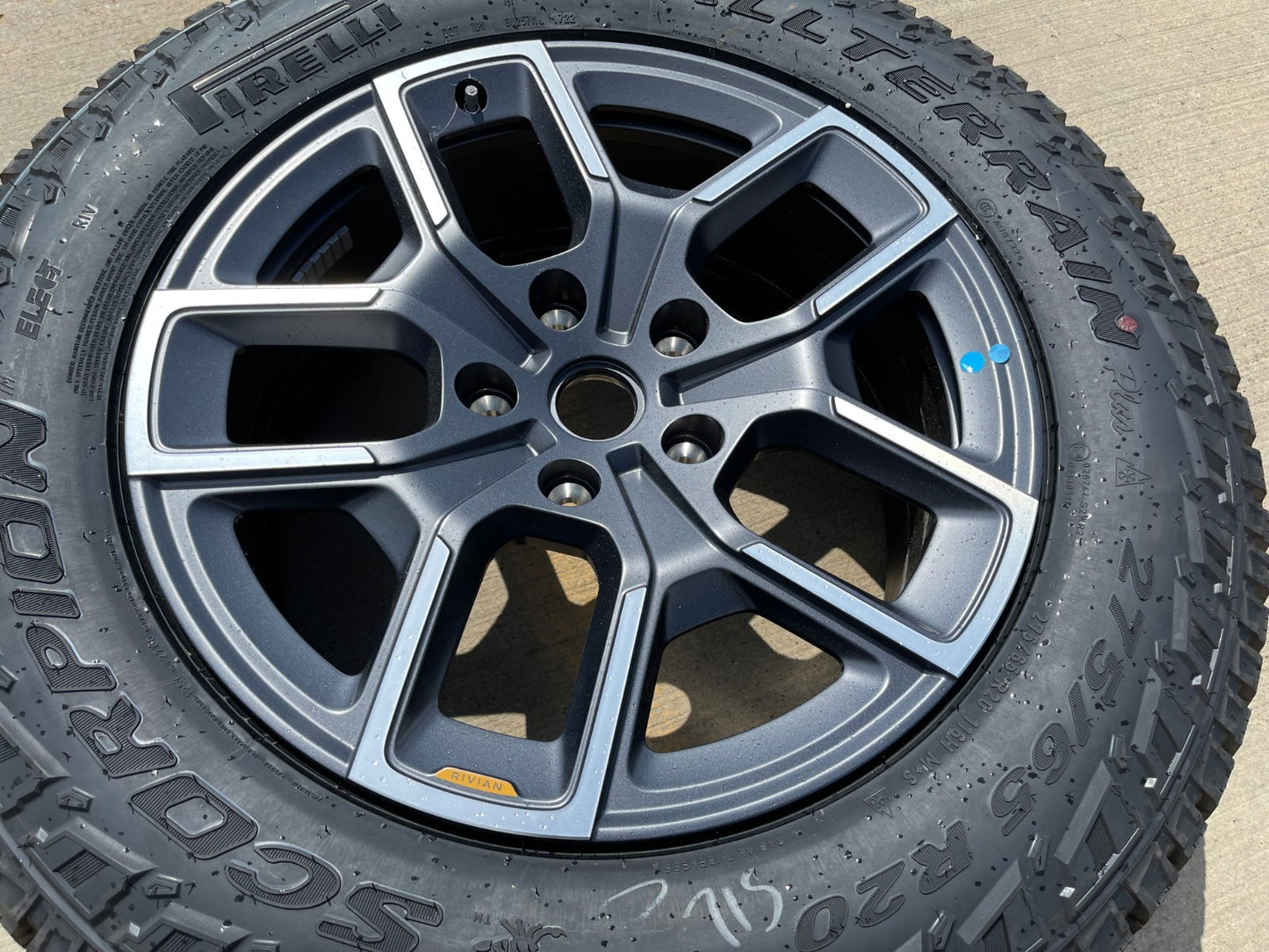 20" Rivian R1T R1S OEM wheel rim tire 2022 2023 2024 2025 2026 2027 NEW