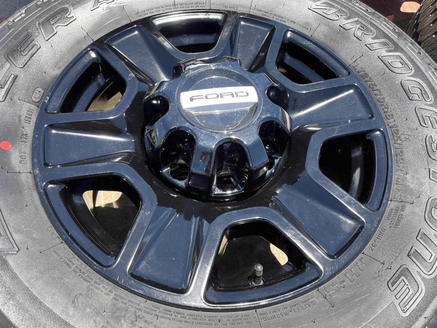 18" Ford F-250 F-350 TREMOR FX-4 OEM black wheels 10298 tires DUELER A/T NEW