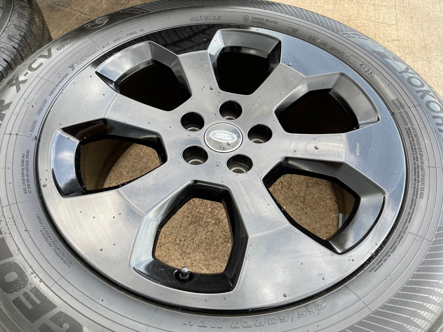 20" Land Rover Defender OEM wheels rims 72349 Range tires NEW