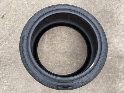 (1) 265/35/19 Nitto NT555 G2 tire 265/35/19 98W NEW