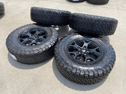 17" Jeep Wrangler Rubicon OEM 9218 Black wheels rims Gladiator BFG