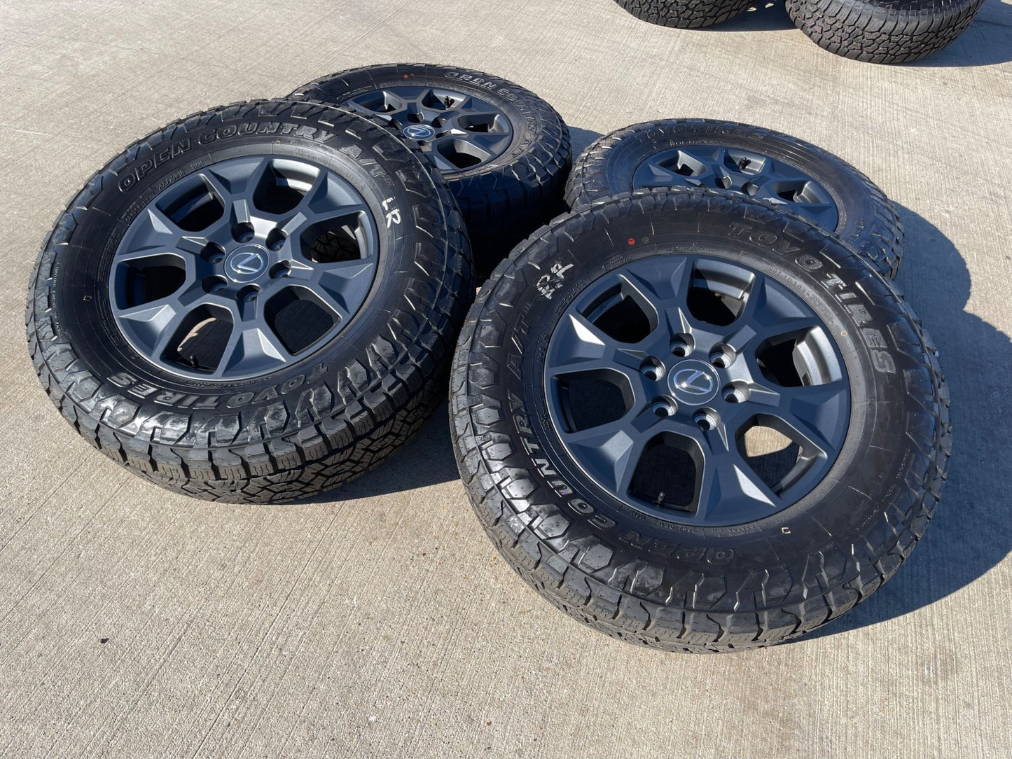 18" Toyota 4Runner Land Cruiser TRD Tundra OEM 10544 wheels rims GX550 TOYO NEW