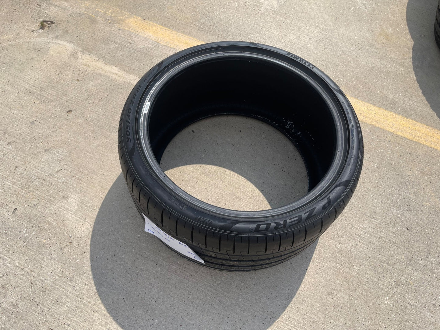 (1) 305/30/21 Pirelli P Zero tire 110Y M+S 305/30r21 NA1 NEW TAKE OFF!