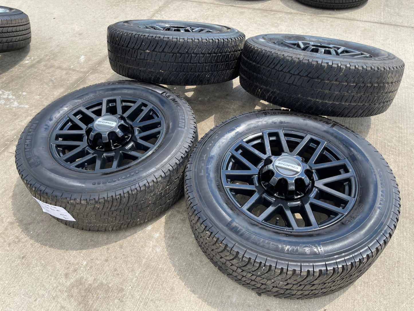 20" Ford F-250 F-350 OEM Black rims wheels 10201 tires MICHELIN