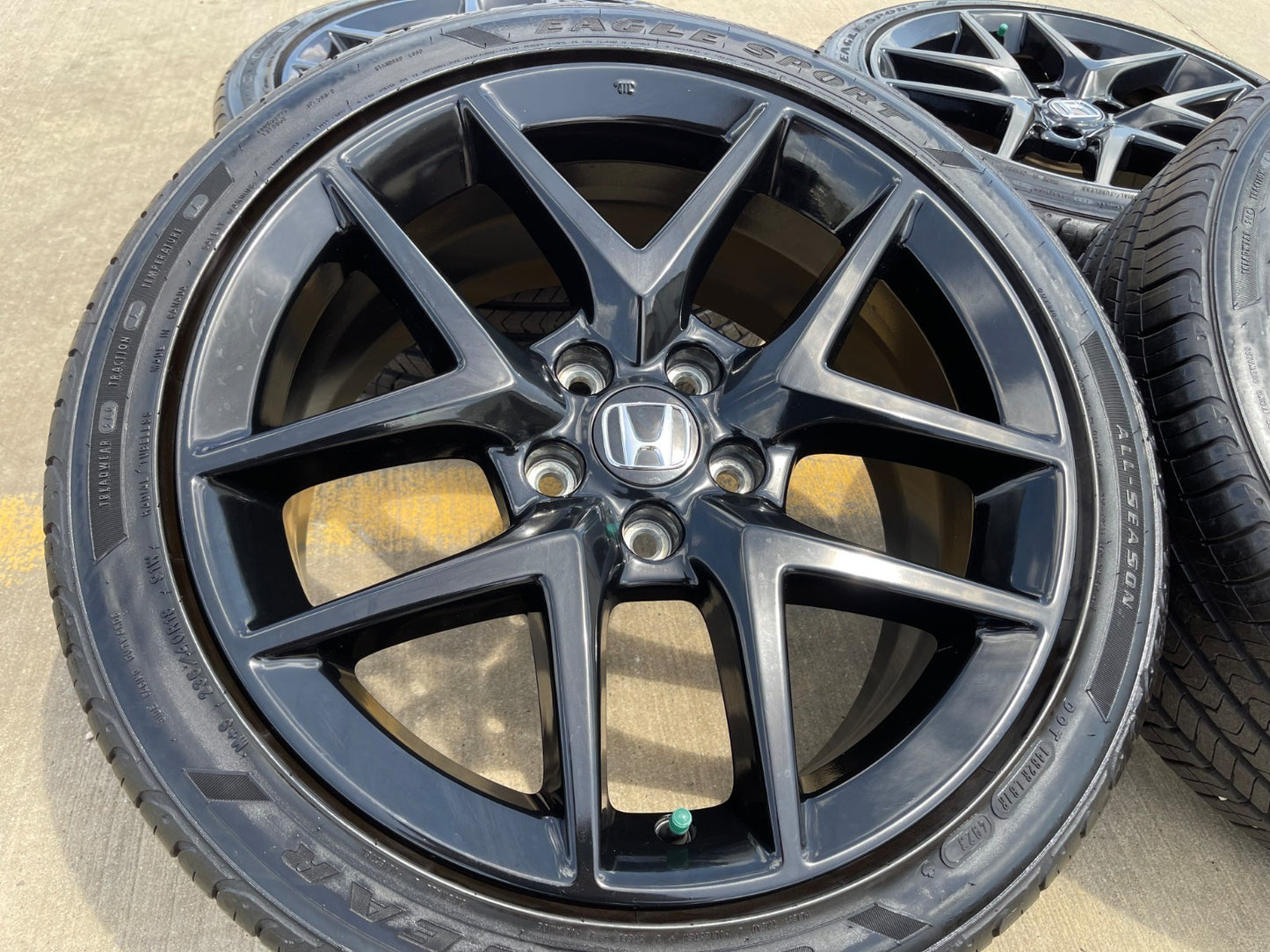 18" Honda Civic wheels rims OEM 10393 H-RV Accord tires SET GOODYEAR NEW