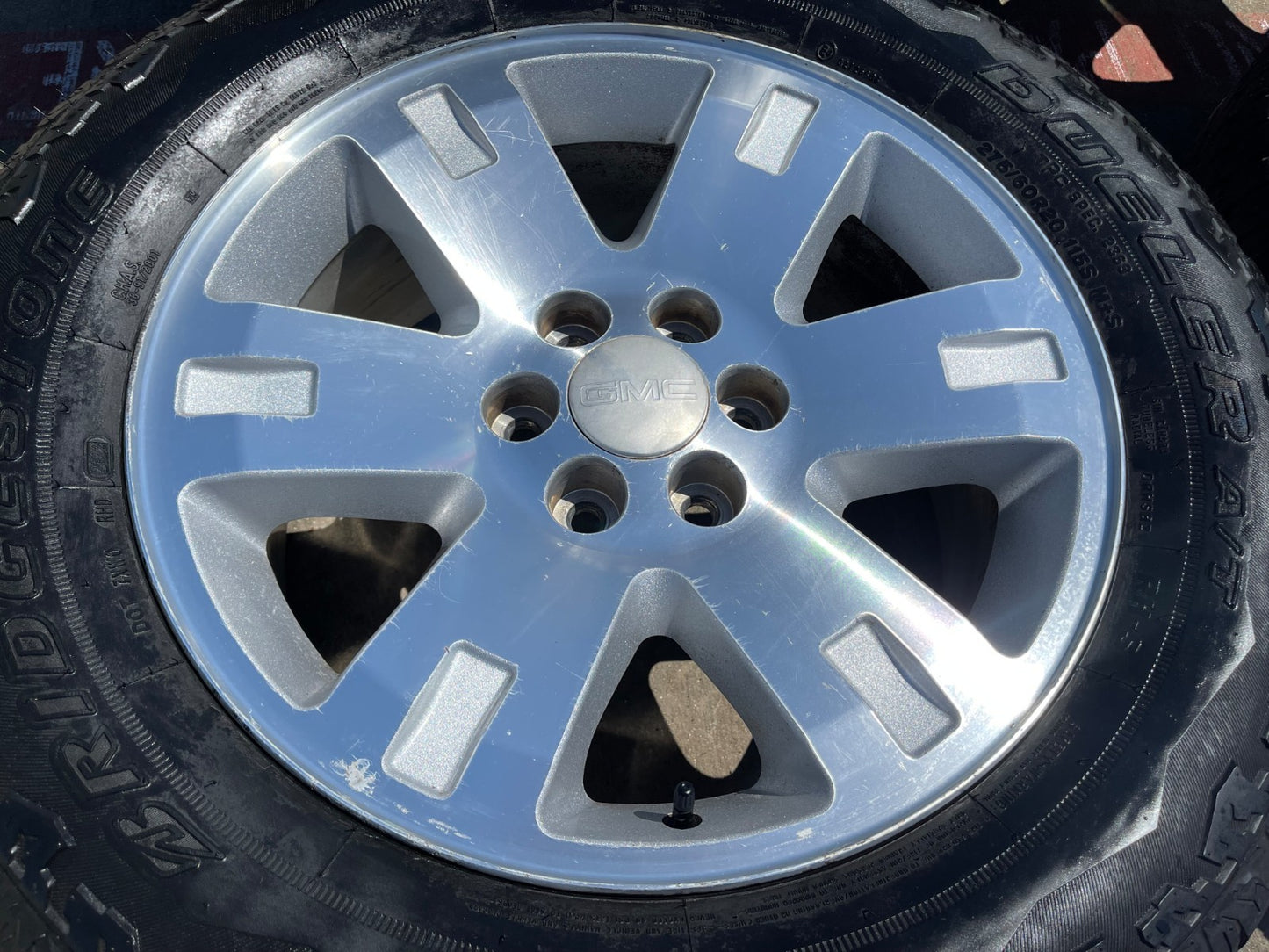 20" GMC Sierra Yukon DENALI OEM 5306 wheels rims Chevy Silverado BRIDGESTONE